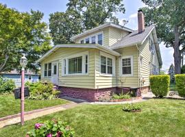 Hotel Photo: Charming Yonkers Retreat - 10 Mi to Central Park!