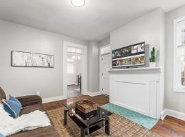 Hotel Photo: SHORT NORTH 2BR APT l STEPS AWAY FROM N HIGH ST