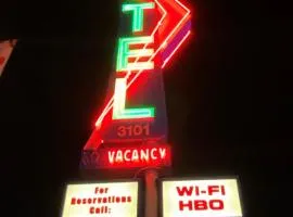 Los Feliz Hotel