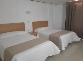 Leo Hotel