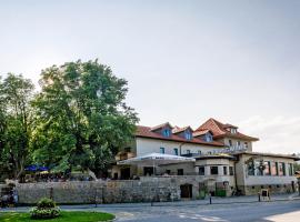 Hotel Photo: Bergwirt Hotel & Gasthof