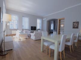 Hotel foto: Great 144 sq.m. apartment in the center of Kyiv