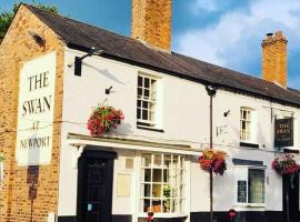 A picture of the hotel: The Swan Inn Newport