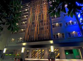 Royal Guest Hotel, hotel in Tainan
