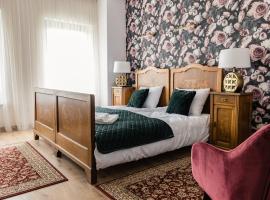 Żółty Rower, hotel in Tleń