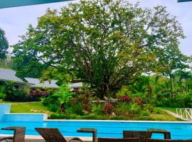 Aves Resort Montezuma、モンテスマのホテル