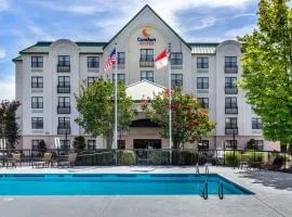 Comfort Suites Hanes Mall, hotelli kohteessa Winston-Salem