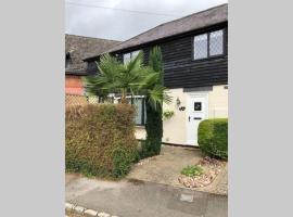 Hotel foto: Beautiful One Bedroom Cottage with free parking