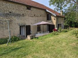 Hotelfotos: Gîte Cusey, 3 pièces, 4 personnes - FR-1-611-5