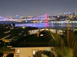 Fotos de Hotel: Full Bosphorus view new 3 bedroom apartment beside Çamlıktepe Park in famous Uskudar on the Asian side of Istanbul