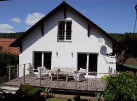 Photo de l’hôtel: Superior - Ferienhaus am Engelsbach im Thüringer Wald