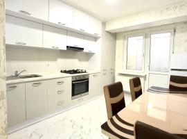 รูปภาพของโรงแรม: Diamond Luxury Apartments