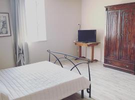 Hotel Photo: LA CHIUSA Bed and Breakfast