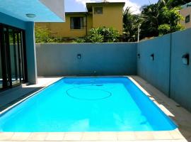 Hotel Photo: Luxury Couples Paradise*ensuite Jacuzzi and Pool