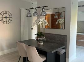 Foto di Hotel: Luxurious 2 bed flat in Glasgow's West End