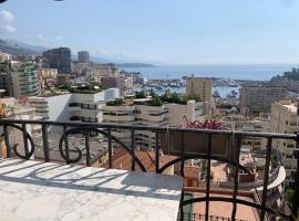 Хотел снимка: Plein coeur de Monaco, à 300 mètres à pied du port de Monaco, 4 pièces dans des escaliers vue mer