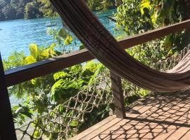 Praia Comprida Flats, Hotel in Vila do Abraão