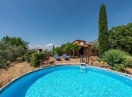 A picture of the hotel: Holiday Home Bardi I by Interhome