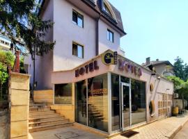 Family Art Hotel Gallery, hotel v destinaci Pleven