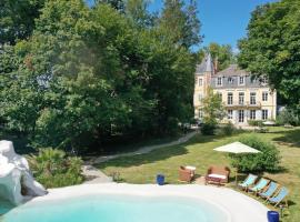 Hotel Photo: Château de Corcelle - Chambres et table d'hôtes