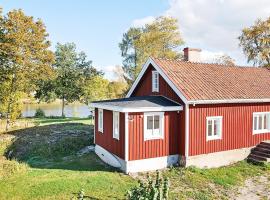A picture of the hotel: 6 person holiday home in ESKILSTUNA