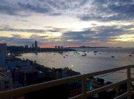 A picture of the hotel: View Talay 6 Central Pattaya Apartment