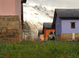 Camping Pineta, Hotel in Bielsa