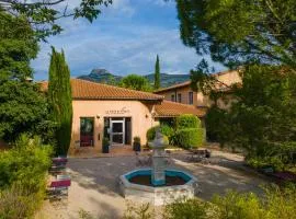 Logis Noemys pont de l'Etoile - ex Mas de L'Etoile, hotel in Aubagne