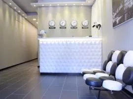 Fly Boutique Hotel