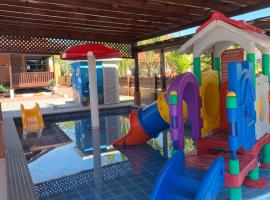 D'Razna Chalet Pantai Seberang Takir, hotel di Kuala Terengganu