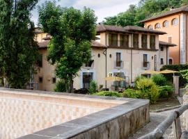 Hotel 99 Cannelle, hotel in LʼAquila