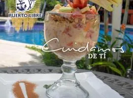 Hotel Puerto Libre，位于巴里奥斯港的酒店