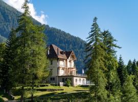 Villa Pineta, hotel din Fusio