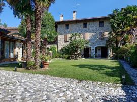 A picture of the hotel: B & B Rovere dalla riva