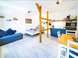 A picture of the hotel: Zentrales Apartment - Janks 11A