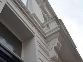 Hotel Photo: Chantilly Townhouse