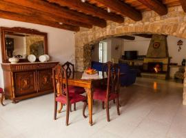 Hotel kuvat: Masia rural Can Castanyola
