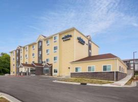 होटल की एक तस्वीर: Microtel Inn & Suites by Wyndham Liberty NE Kansas City Area