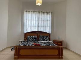 Photo de l’hôtel: Furnished room in a villa in town center. With private bathroom
