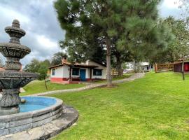 Cabañas Mazzatl 6 pax, ξενοδοχείο σε Mazamitla