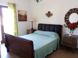 Hotel Photo: Stunning 2 Bed Apartment, Outside Terrace, Sleeps 4