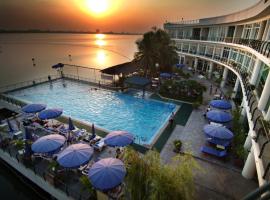 Gambaran Hotel: The Hanoi Club Hotel & Residences