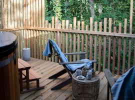 ホテル写真: La Petite Parenthèse Chalet avec Vue et Bain Japonais