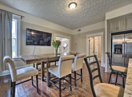 Hotel Photo: Beautiful Jacksonville Home Less Than 2 Mi to Downtown!