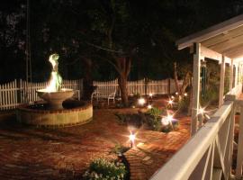 Hotel Photo: Rosebridge House Bed & Breakfast Adult Retreat