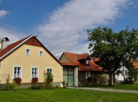 Hotel fotoğraf: Statek Břežany