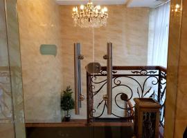 Foto di Hotel: Happy Inn Sofiyskaya