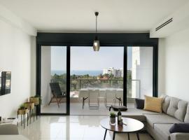 होटल की एक तस्वीर: Luxury apartment with Sea View by Airsuite