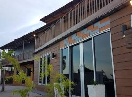 The Retreat Tanjung Jara, hotel em Kampong Gok Kapor