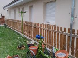 Zdjęcie hotelu: Appartement d'une chambre avec vue sur la ville jardin clos et wifi a Dijon